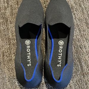 Rothy's Black and Blue Flats